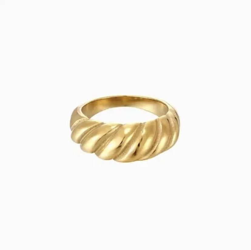 Fresh Croissant Ring Size 16