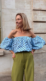 Off-shoulder blouse lichtblauw polkadot