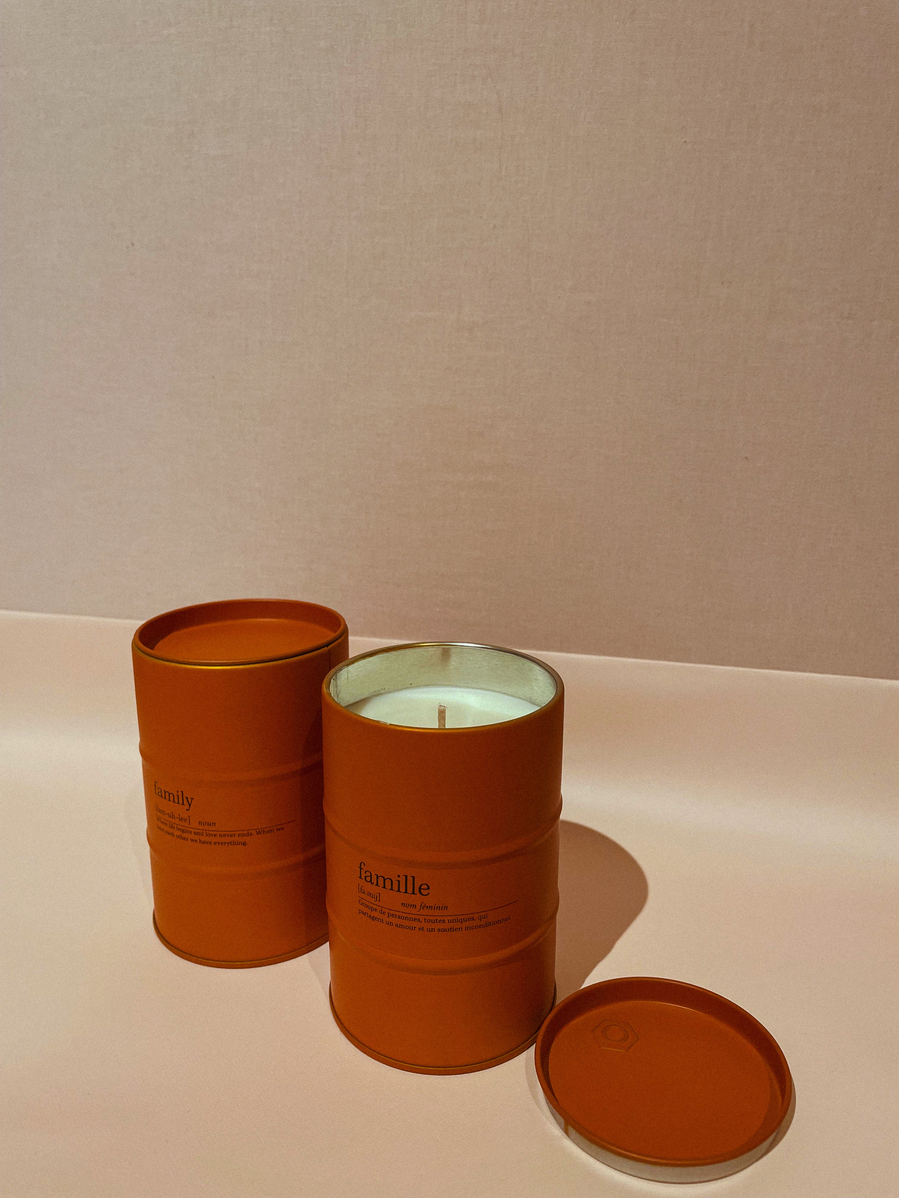 J-line geurkaars Family spreuk oranje Frans/Engels
