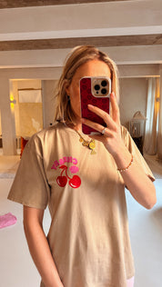 Cherry tshirt beige
