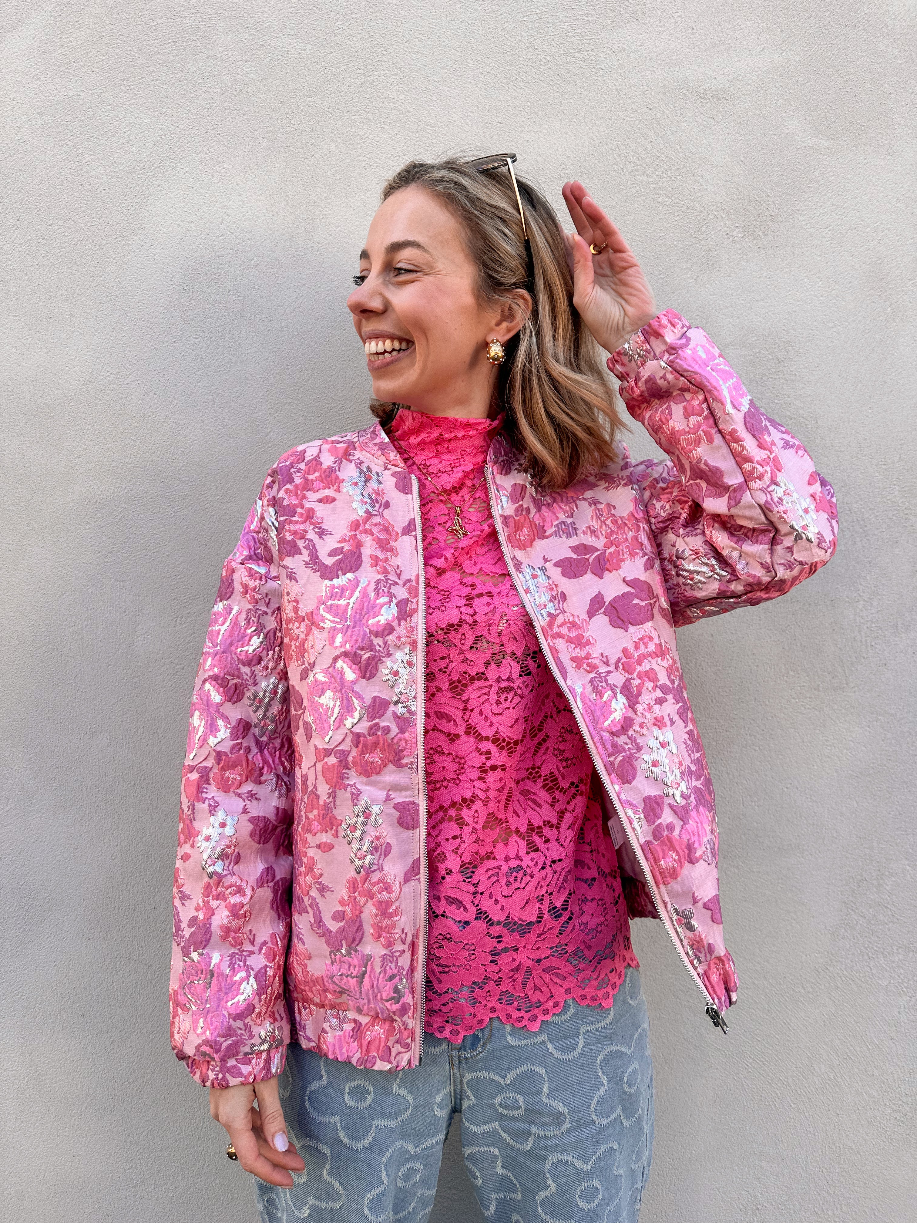 Rosie bomberjas roze gebloemd
