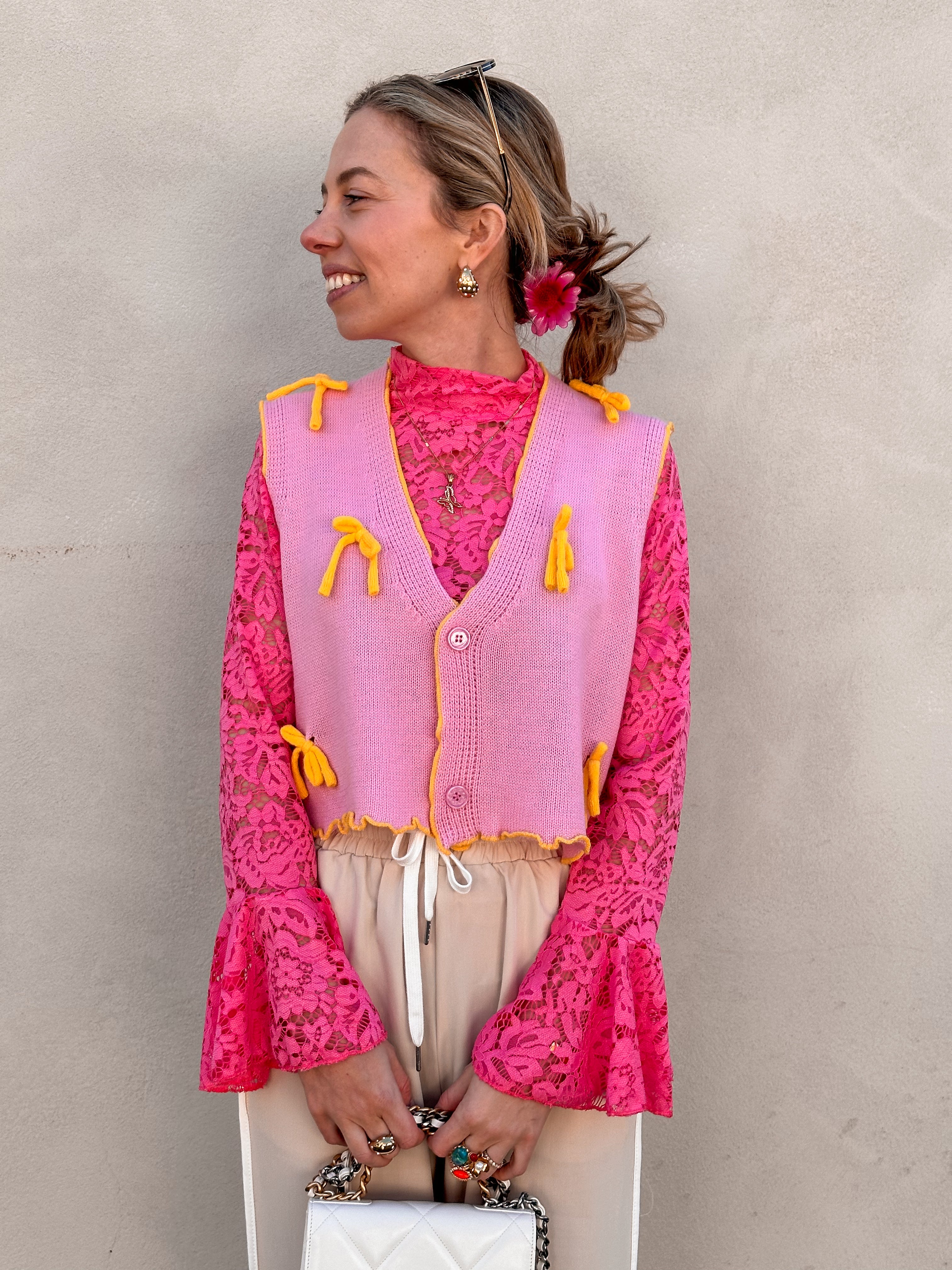Bibi gilet roze met strikjes