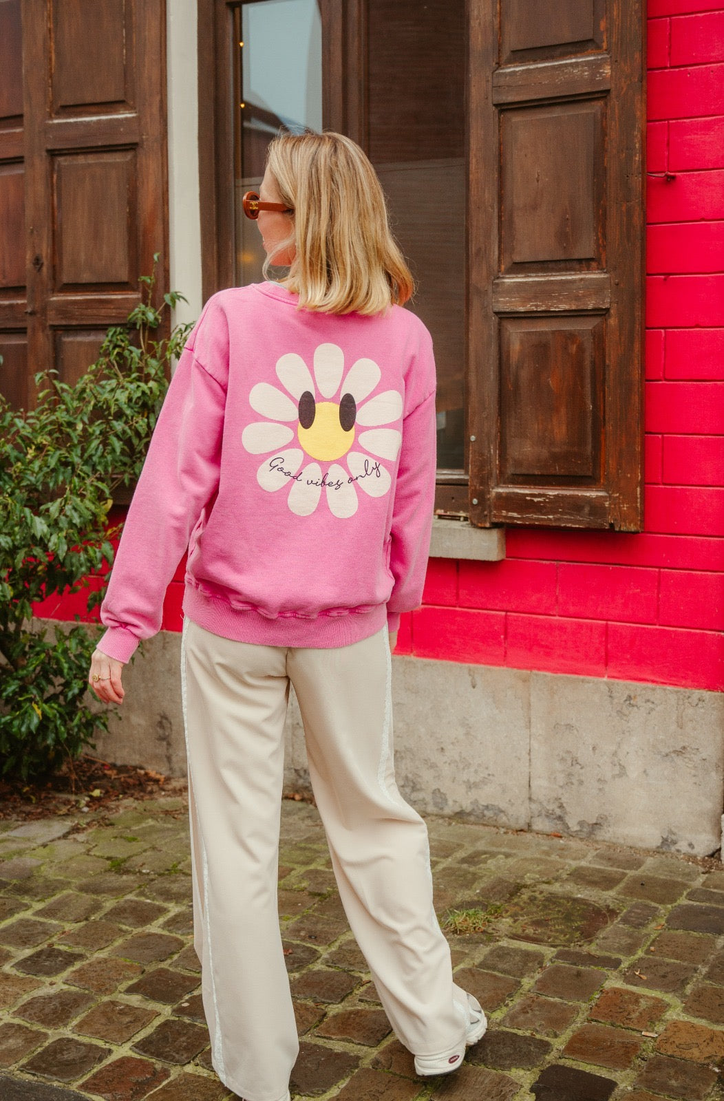 Good vibes sweater roze