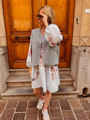 Nola lichtblauwe jurk met bloemen
