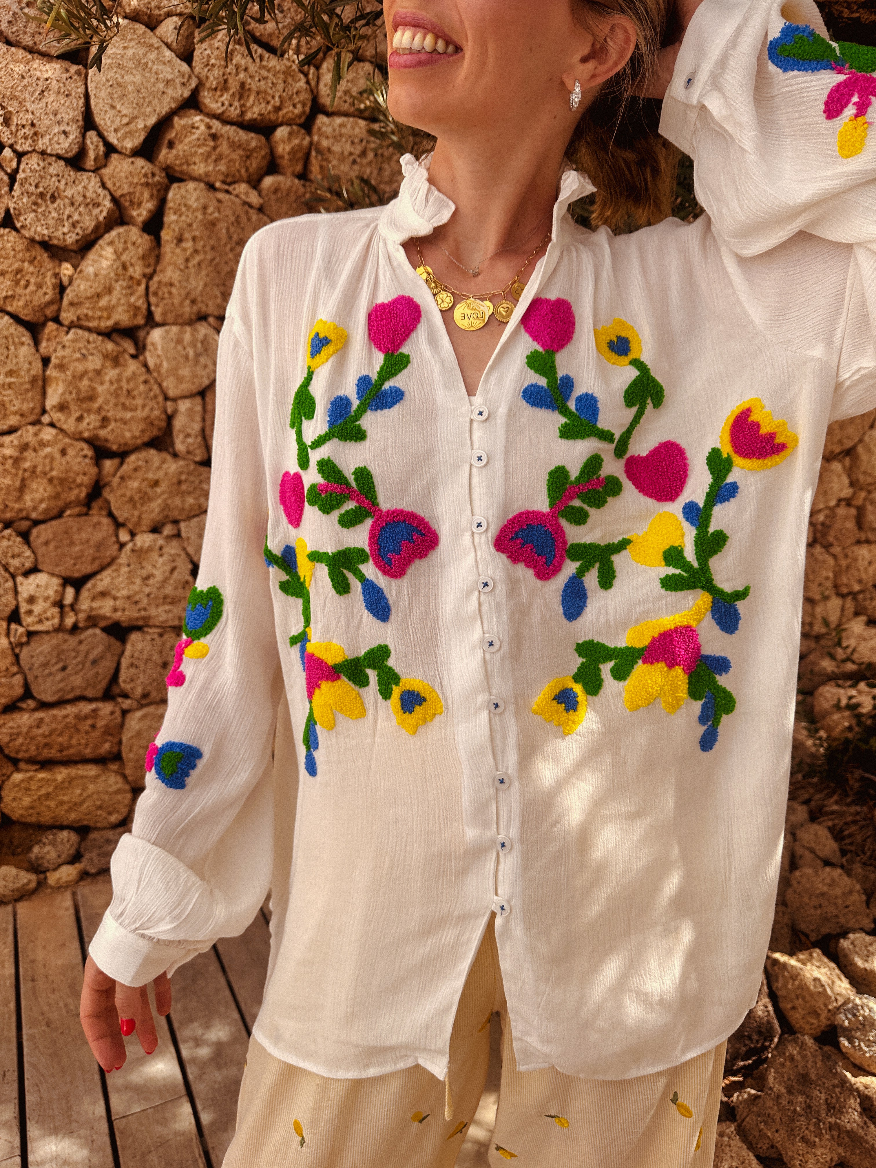 Zola witte blouse met getufte bloemen