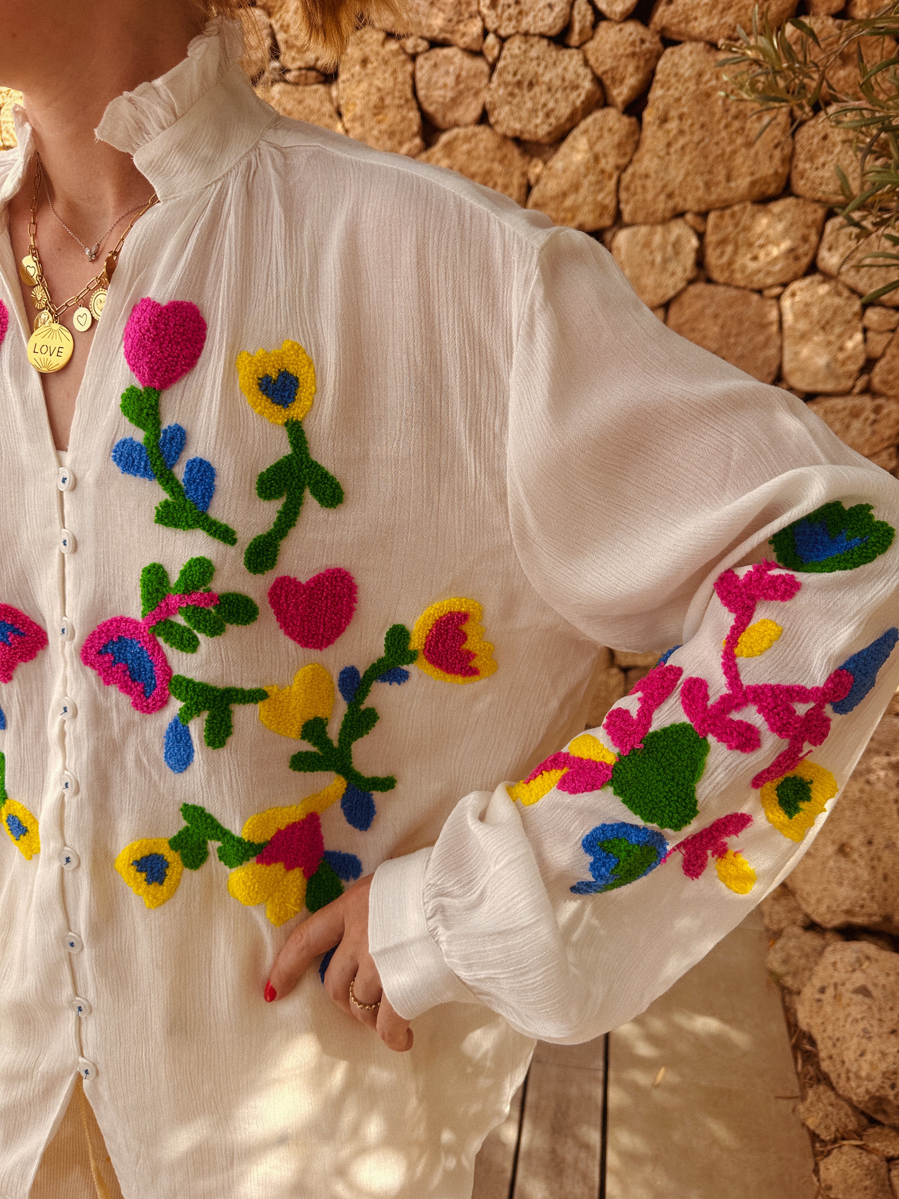 Zola witte blouse met getufte bloemen