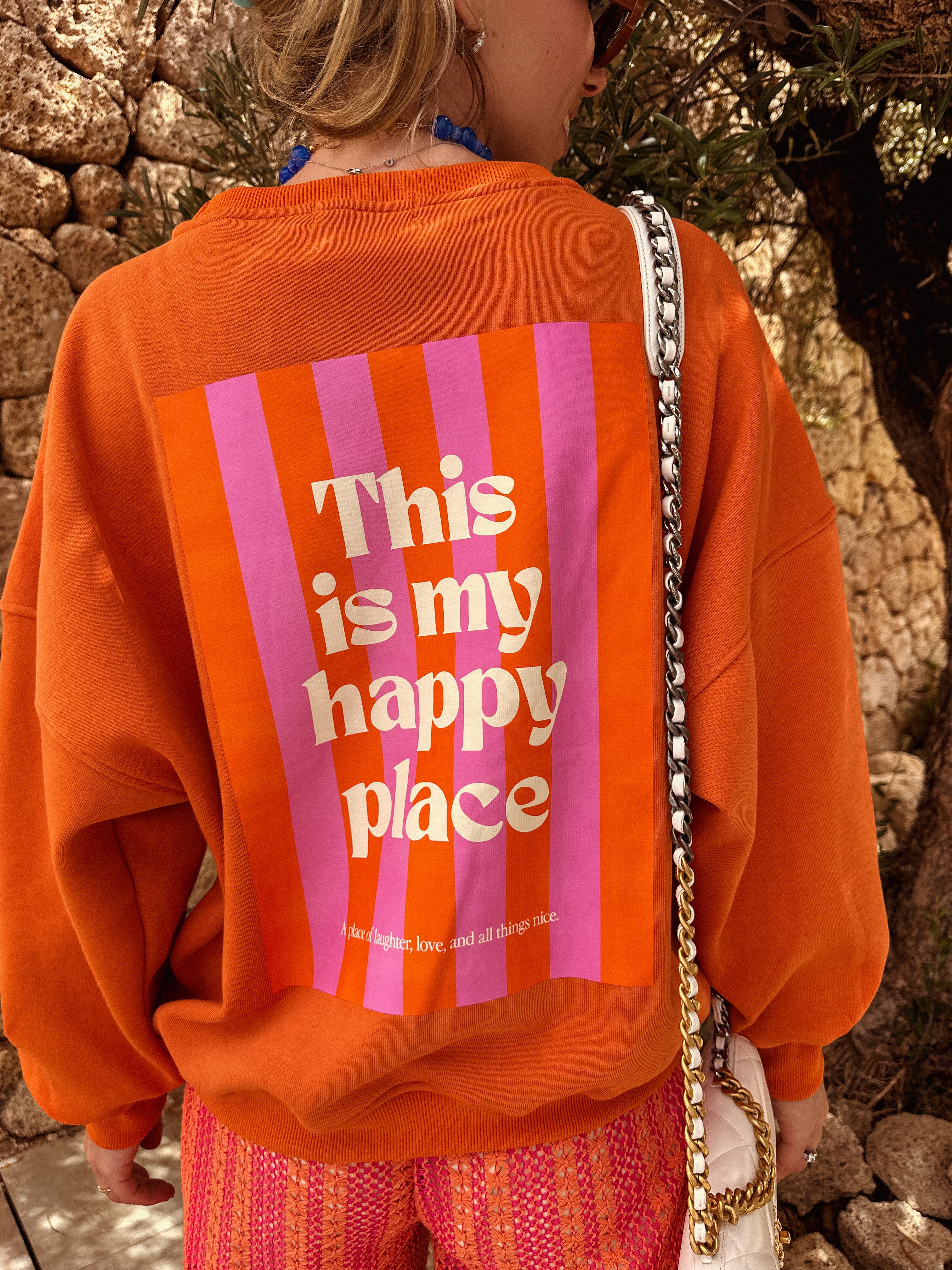 Louise oranje trui Happy place