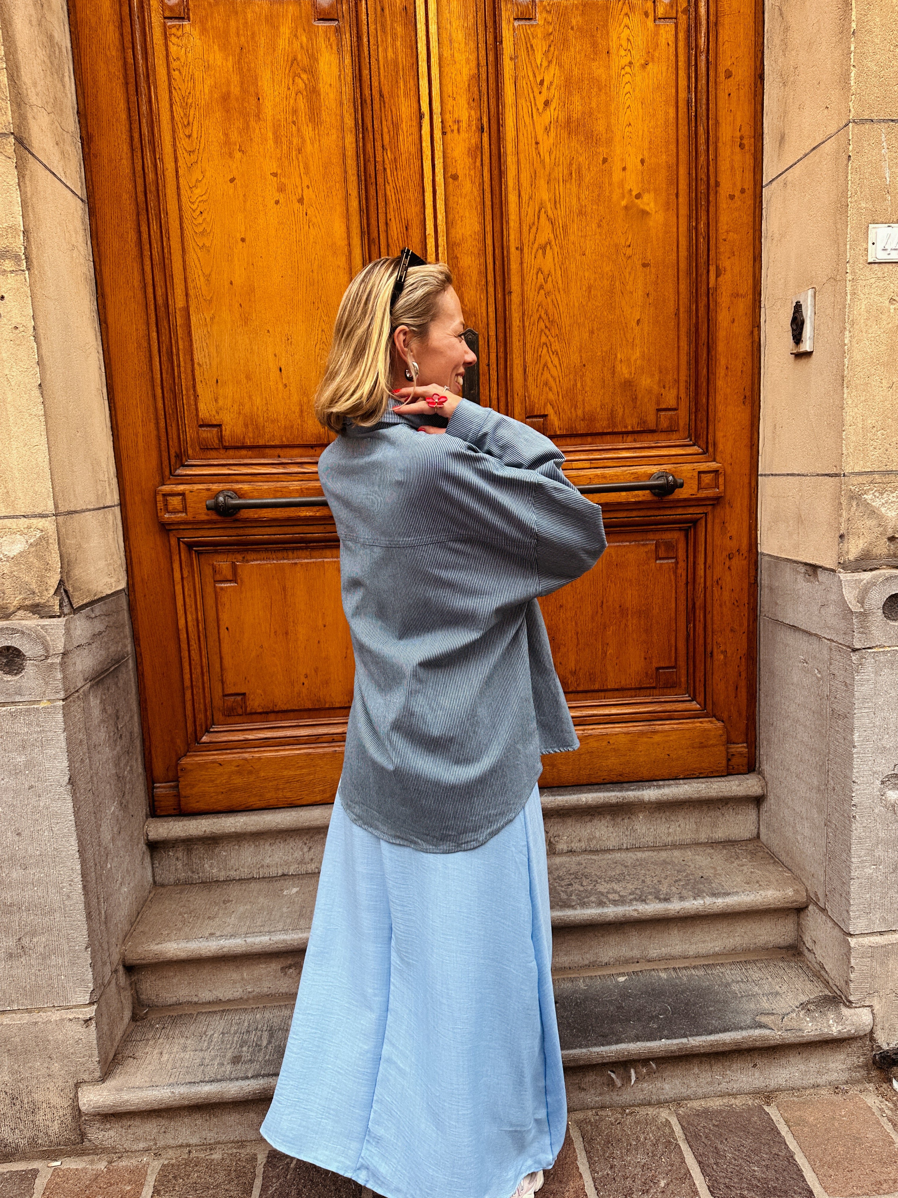 Skye rok blauw