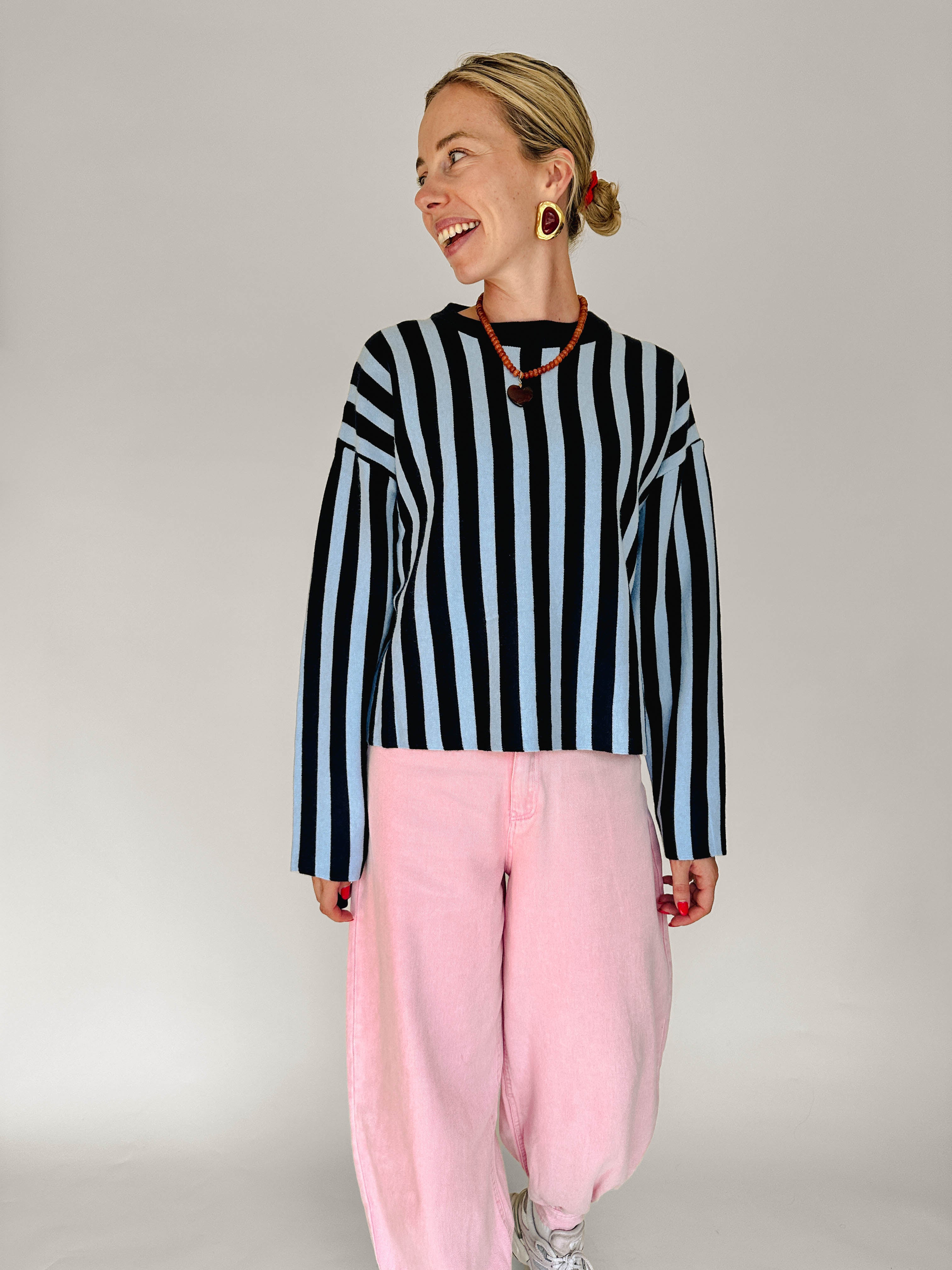 Mila blauw gestreepte trui