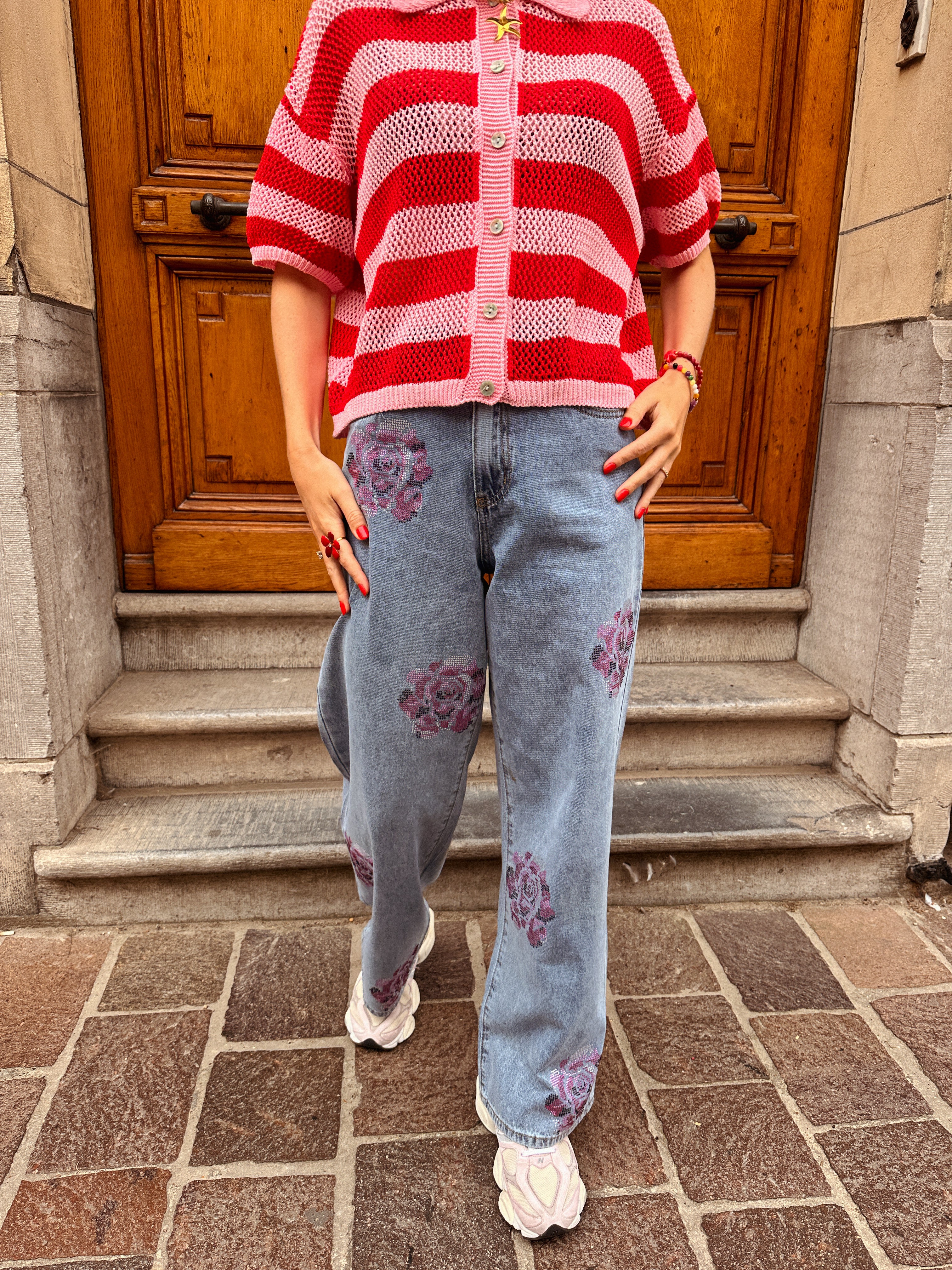 Rose jeans met bloemendetail