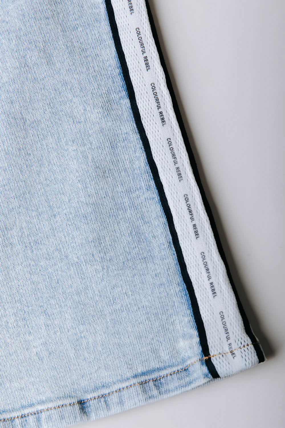 Gaias Tuxedo High Rise Denim - Colourful rebel